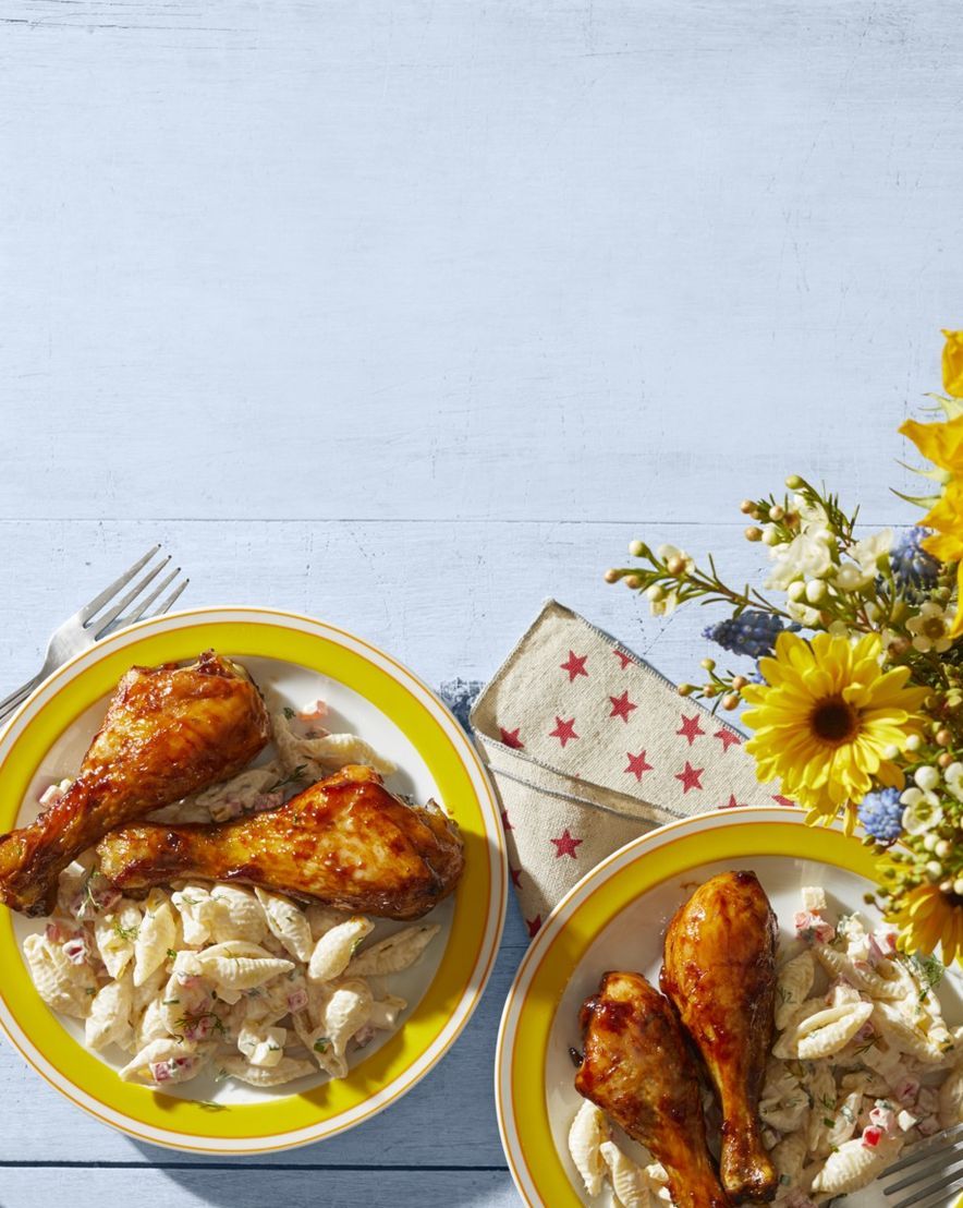 https://hips.hearstapps.com/hmg-prod/images/bbq-recipes-barbecue-chicken-drumsticks-1646684365.jpeg?crop=0.903xw:0.753xh;0.0374xw,0.187xh&resize=980:*