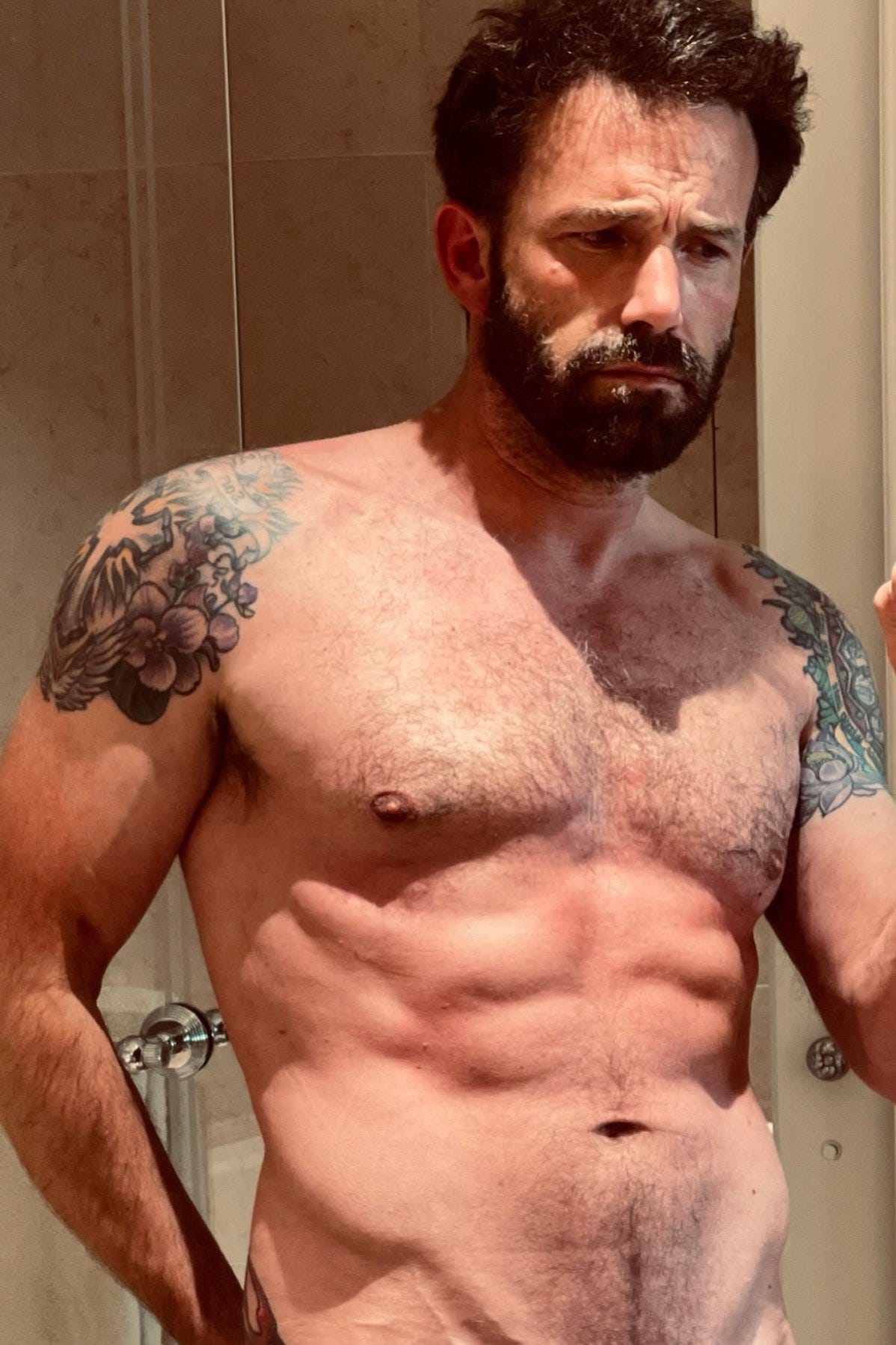 J-Lo Shared a Shirtless Thirst Trap of Ben Affleck Looking Jacked