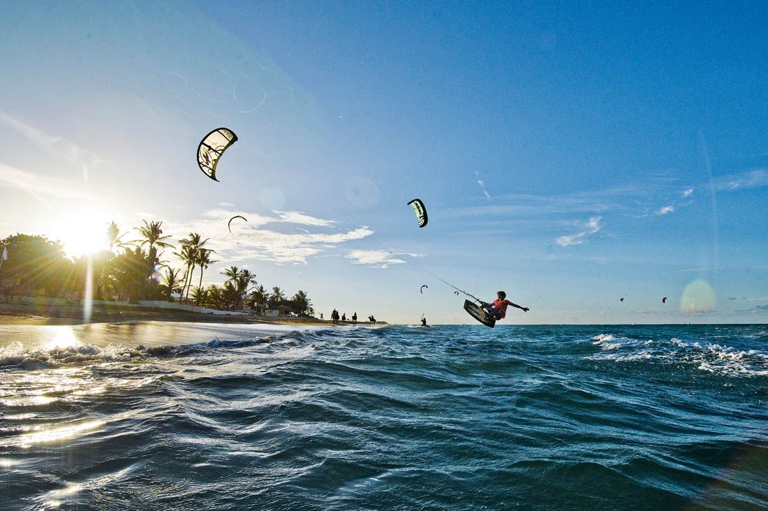 Kitesurfing, Boardsport, Water sport, Surface water sports, Wave, Sky, Kite sports, Wind wave, Windsports, Wind, 