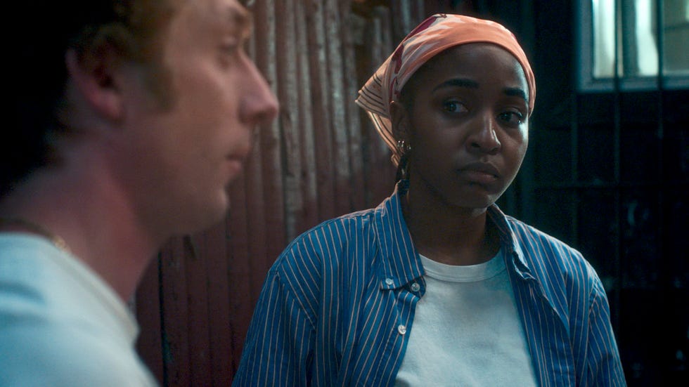ayo edebiri as sydney adamu in episode 10 of the bear season 4