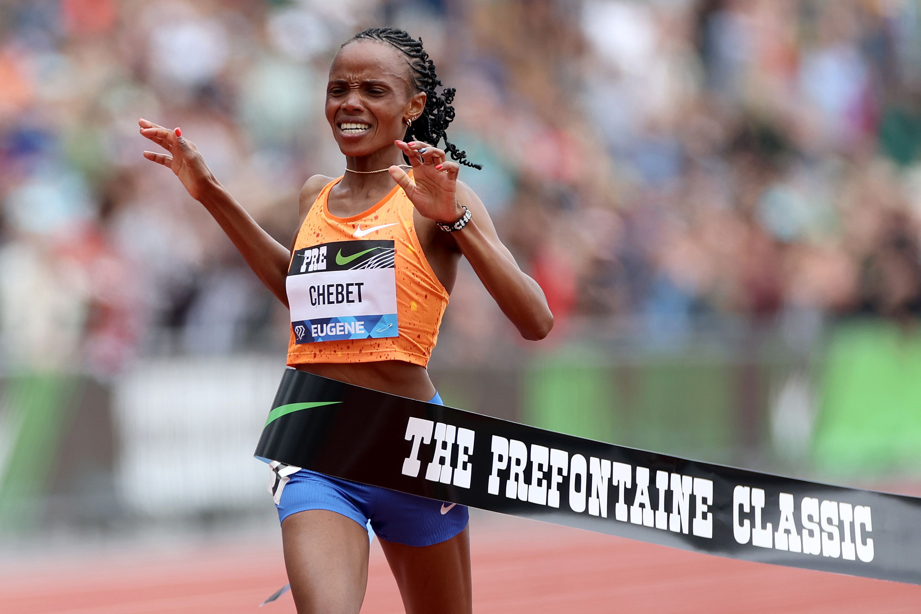 Beatrice Chebet Runs 28:54, New Women’s 10K World Record | 2024 ...