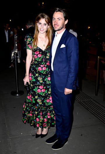 beatrice di york abito a fiori