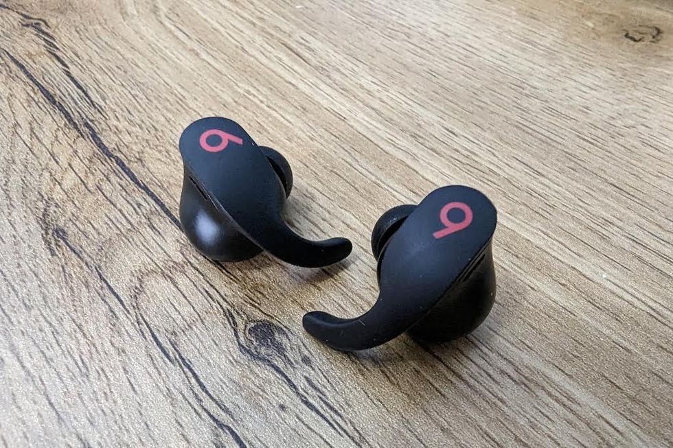 Beats Fit Pro Review  Better Than The PowerBeats Pro? 