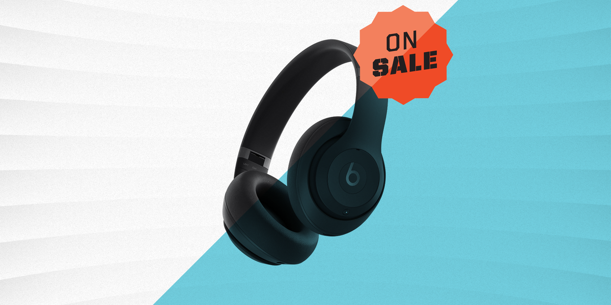 Beats Studio Pro and Solo 4 Headphones Are Over 50 Off at Amazon