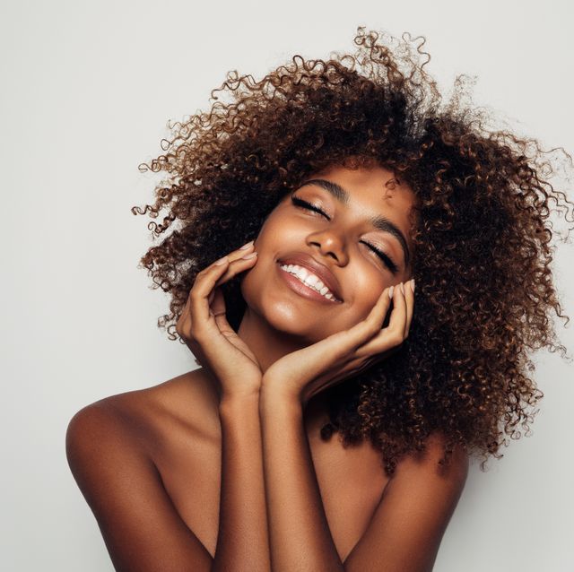 https://hips.hearstapps.com/hmg-prod/images/beautiful-afro-woman-with-perfect-make-up-royalty-free-image-1623784067.jpg?crop=0.669xw:1.00xh;0.199xw,0&resize=640:*