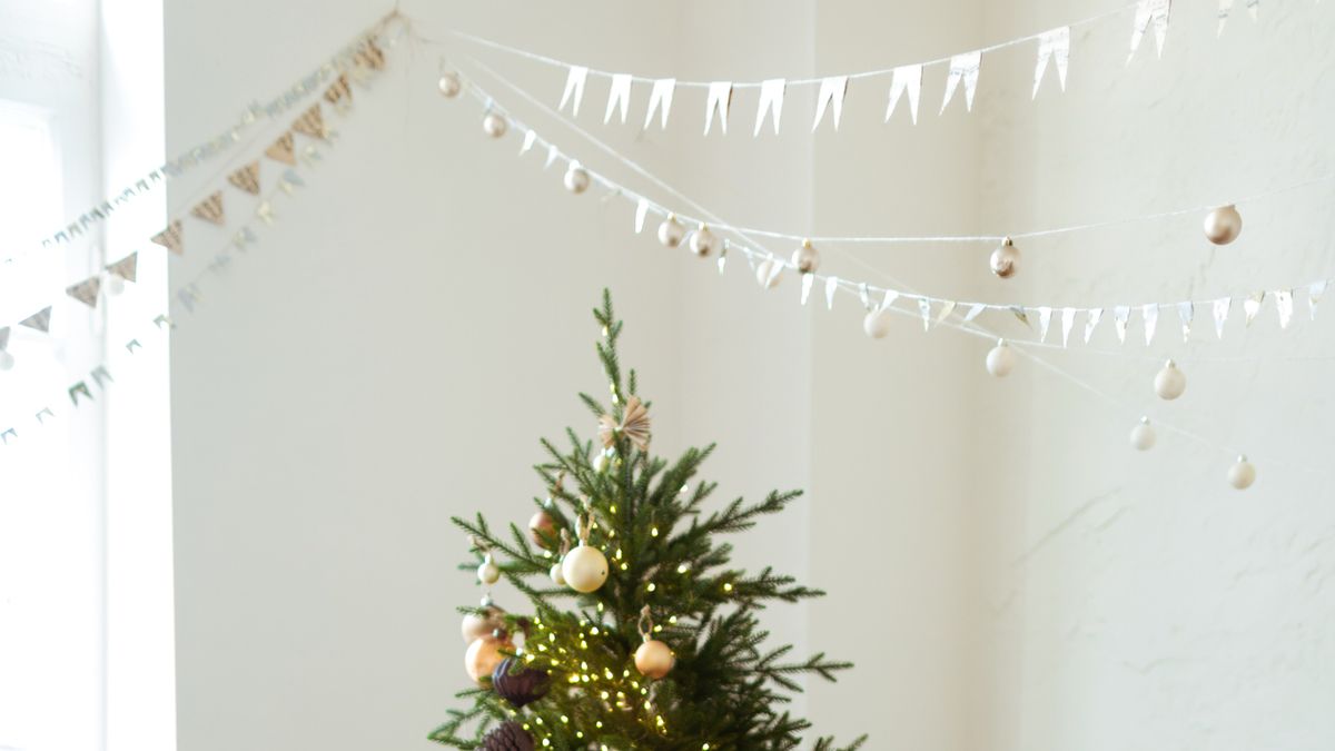 71 DIY Christmas Decorations That'll Make Your Home Festive 2023