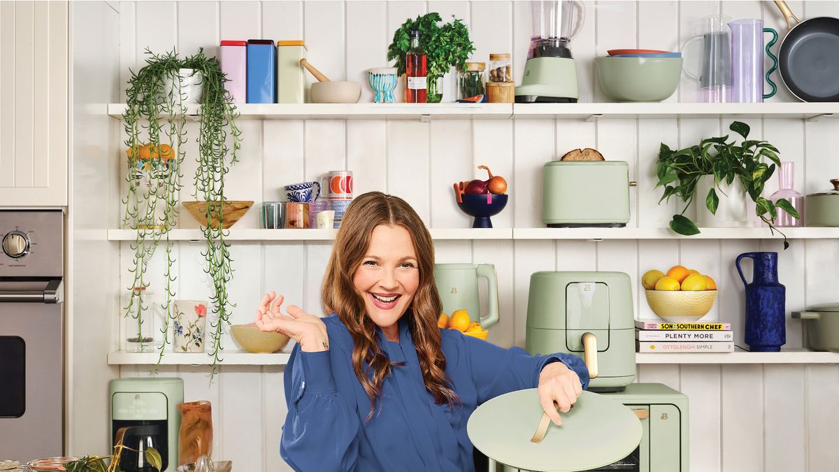 Drew Barrymore Beautiful Ceramic Non-Stick Cookware Line Review