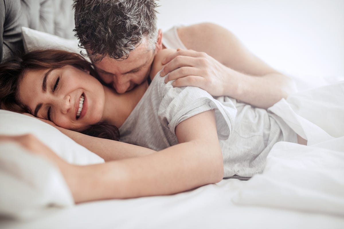 The Best Ways to Initiate Sex With a Partner, Per Sex Experts