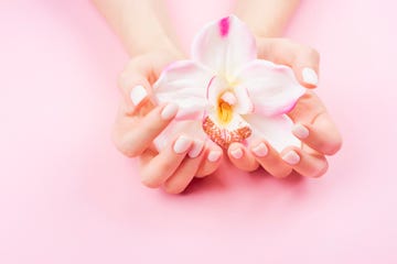 beautiful pastel manicure