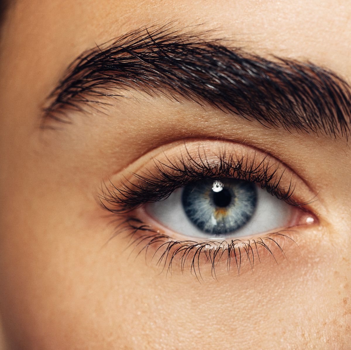 How To Find The Right Colour Eyebrow Make-Up - Tips For Matching