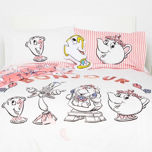 Bed sheet, Bedding, Cartoon, Textile, Illustration, Linens, Duvet, Duvet cover, Art, Room, 
