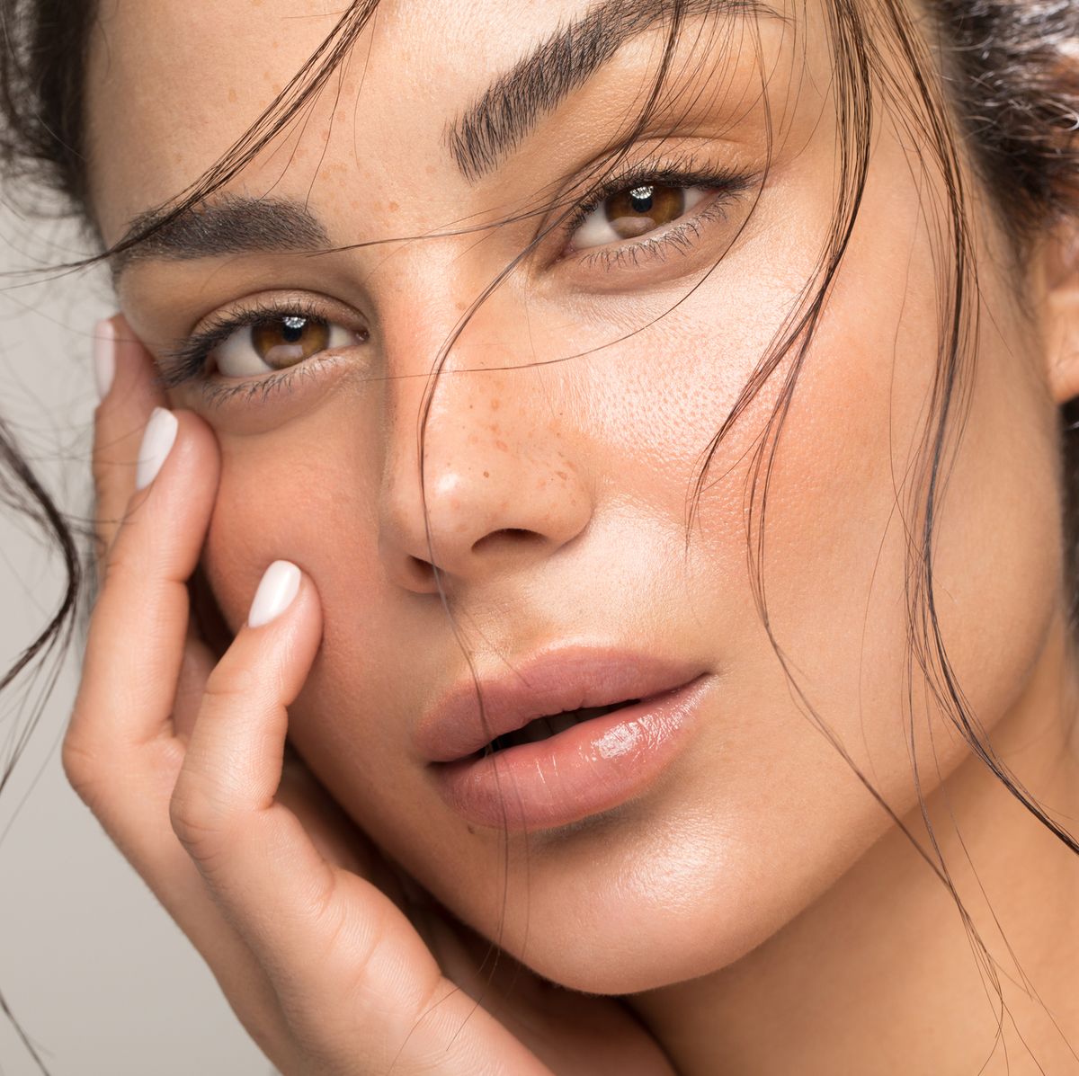 5 Skincare to Look Pretty and Makeup