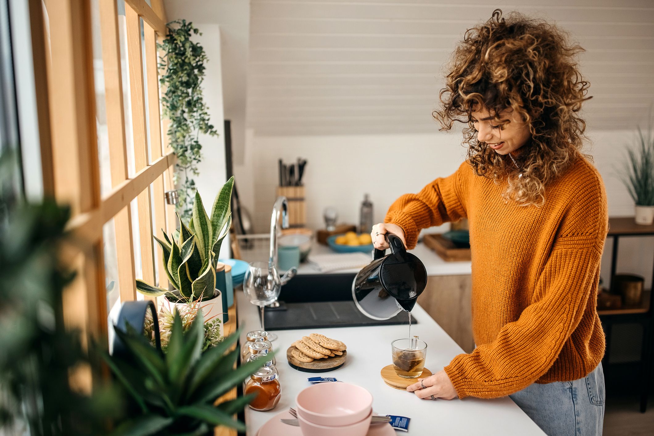 31 Best Kitchen Gifts to Buy for Anyone Who Loves to Cook