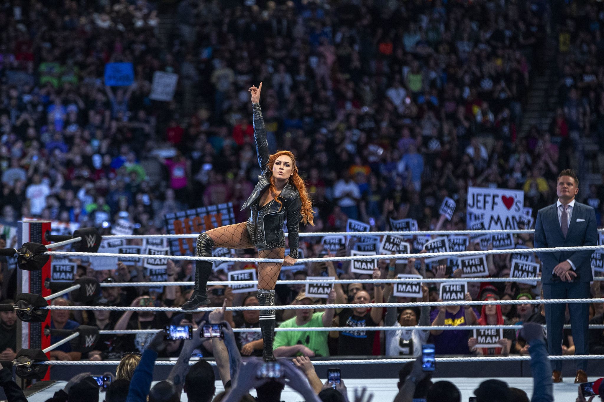 Becky Lynch and Ronda Rousey's Twitter Feud Has Gone Off The Rails