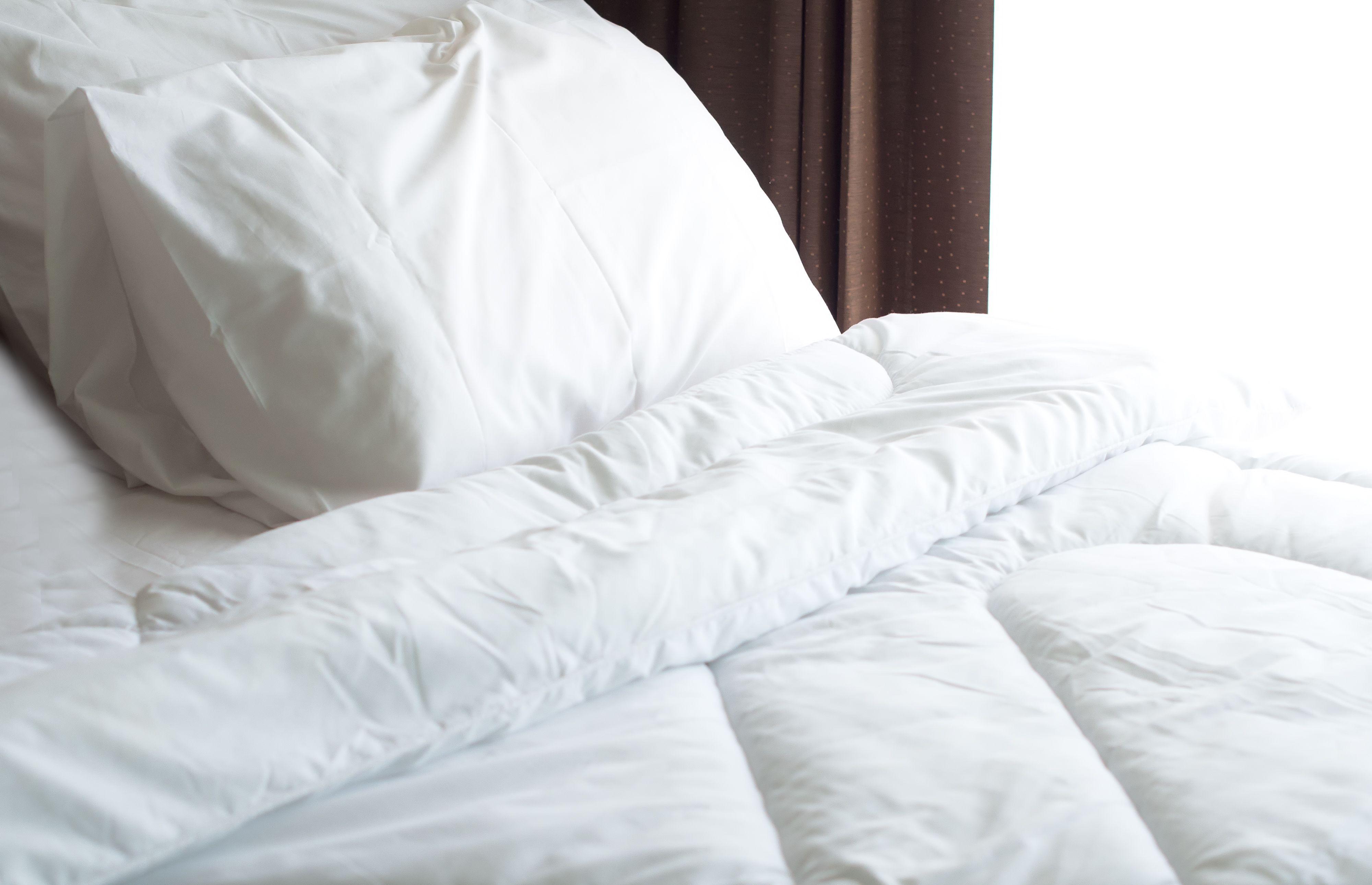 Difference Between Bed Cover and Bed Sheet