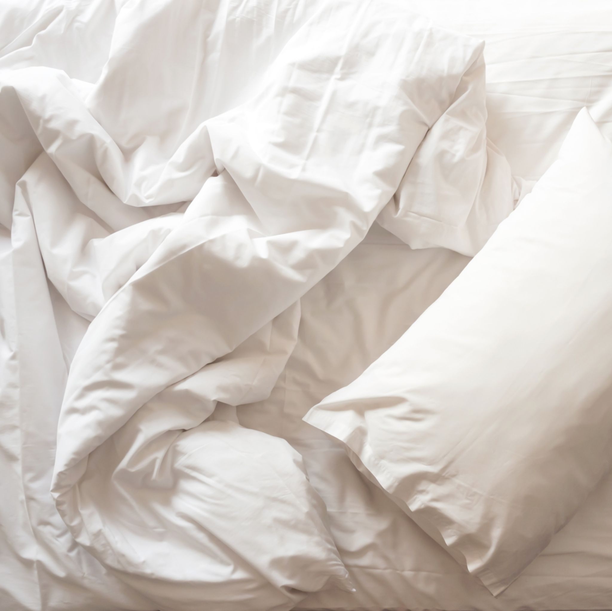 9 common mattress and bedding cleaning myths debunked