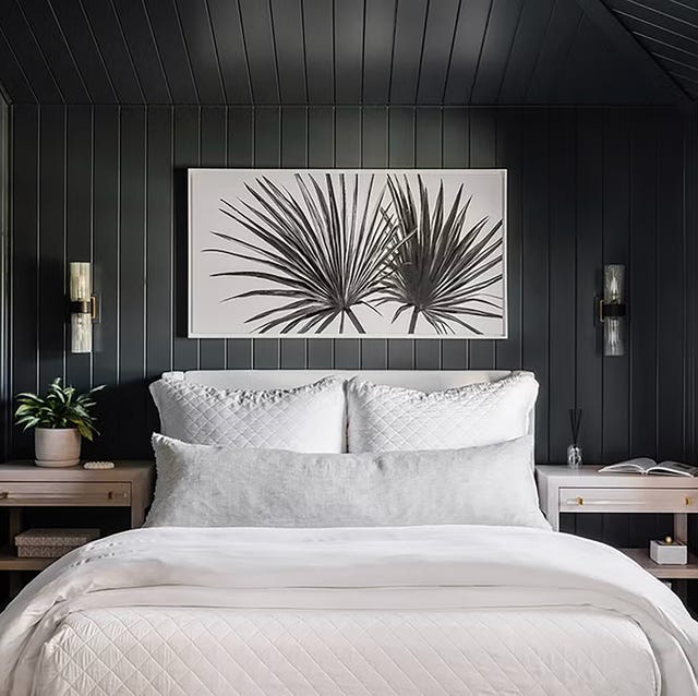 9 Dreamy Wallpaper Feature Wall Ideas for a Romantic Bedroom