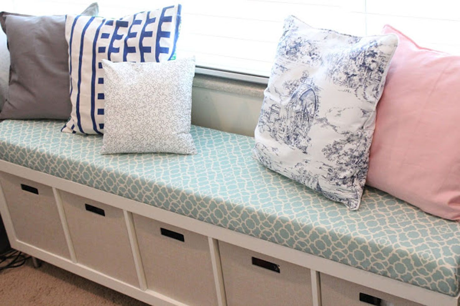 12 Easy Ways to Keep Your Bedroom Organized