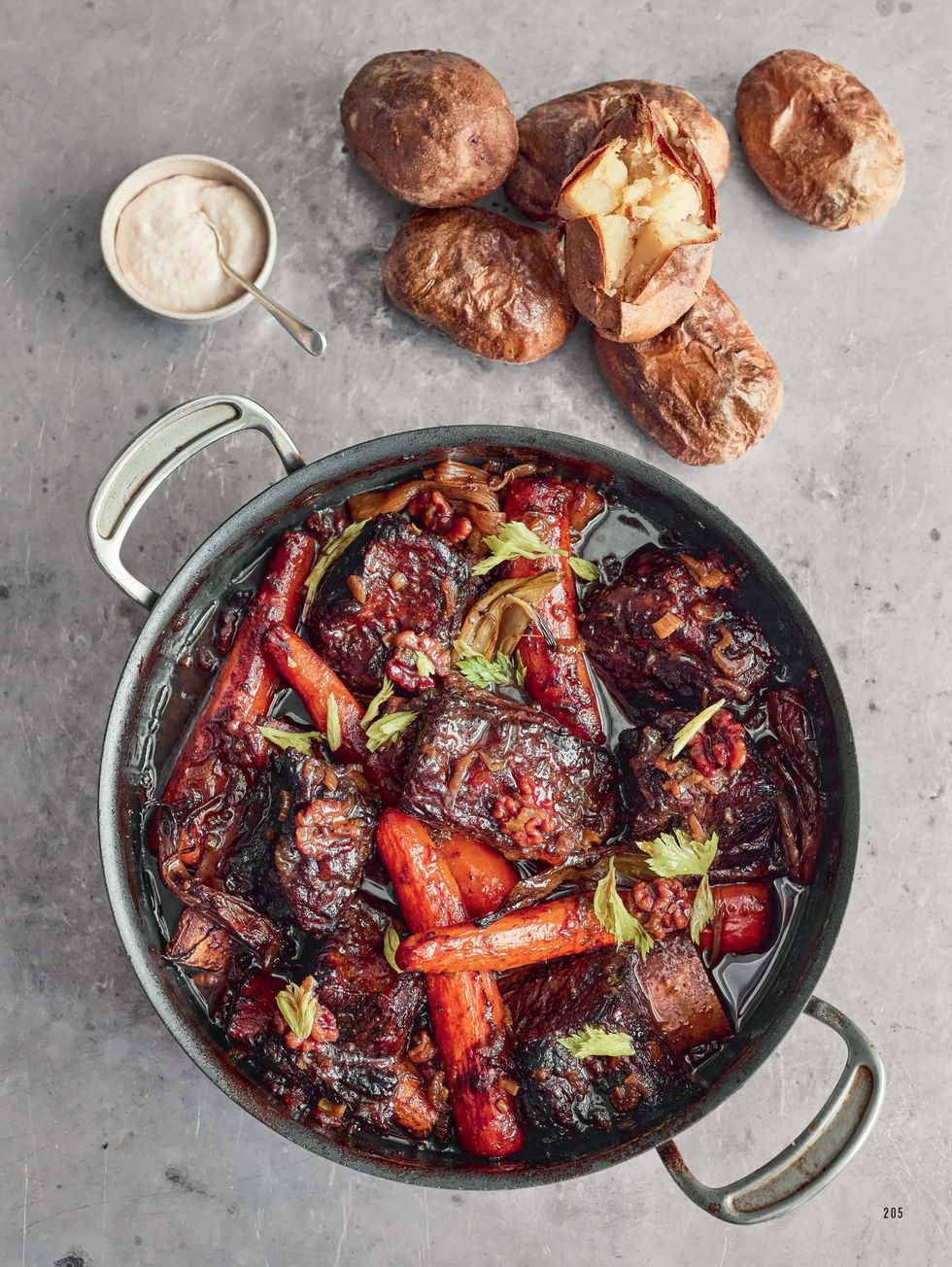 Jamie Oliver’s One Pan Recipes for No-Fuss, No-Muss Easy Cooking