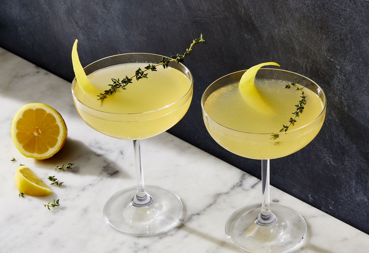 bee's knees cocktail