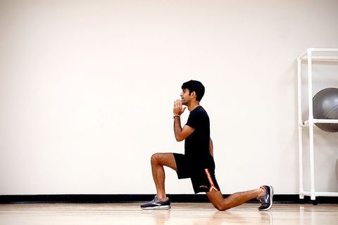 beginner hiit workout  reverse lunge to knee drive