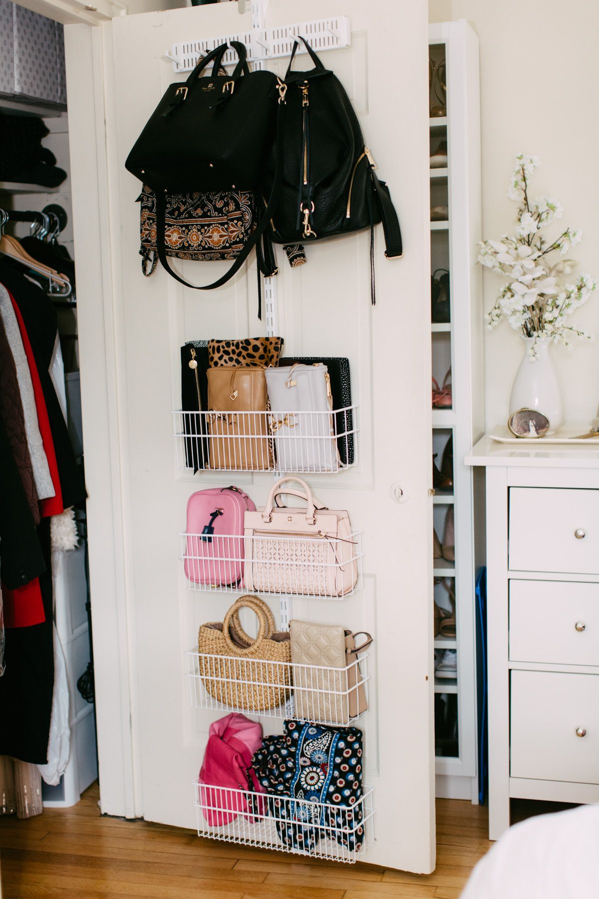 small bedroom storage solutions