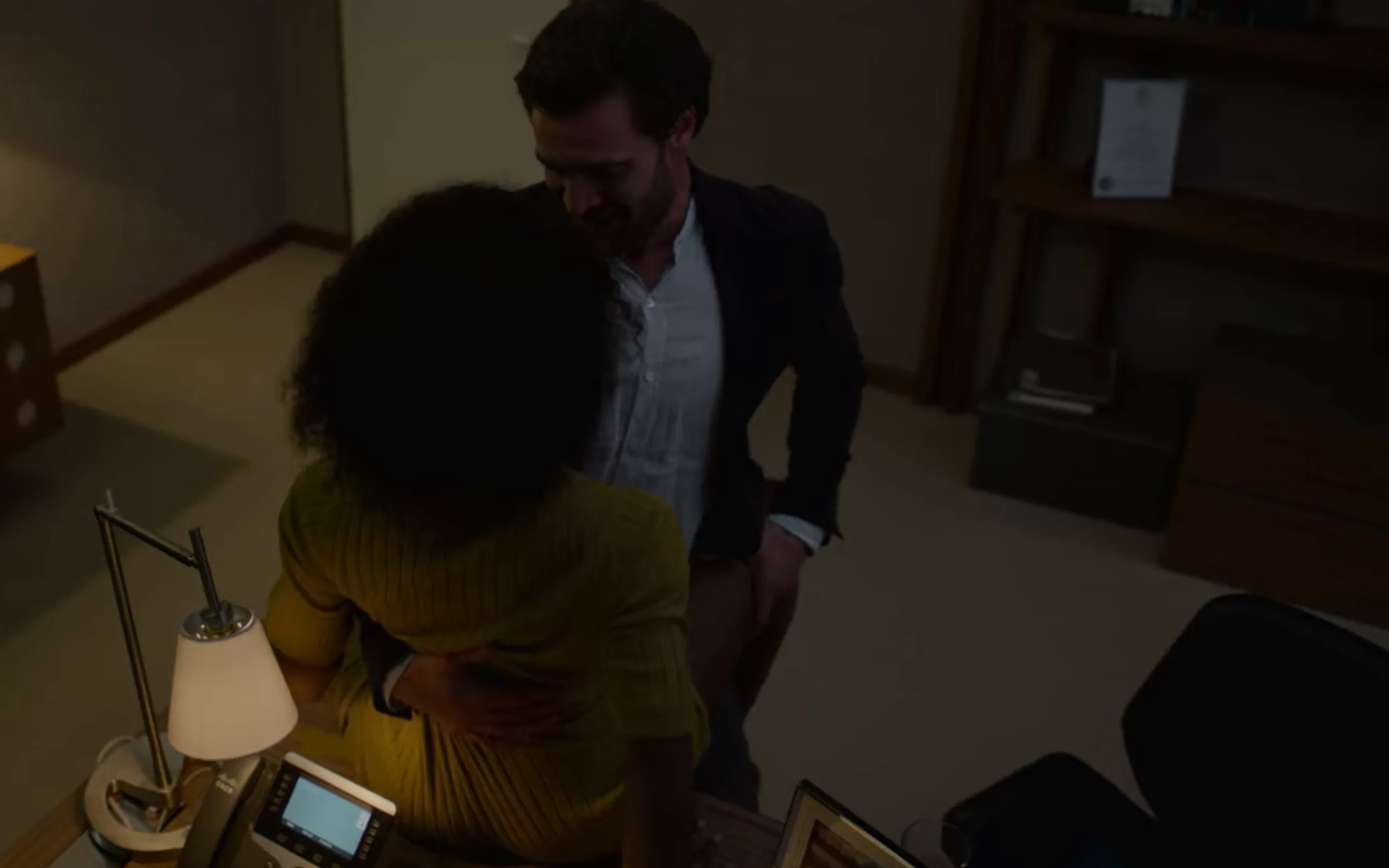 Netflix behind her eyes sex scenes