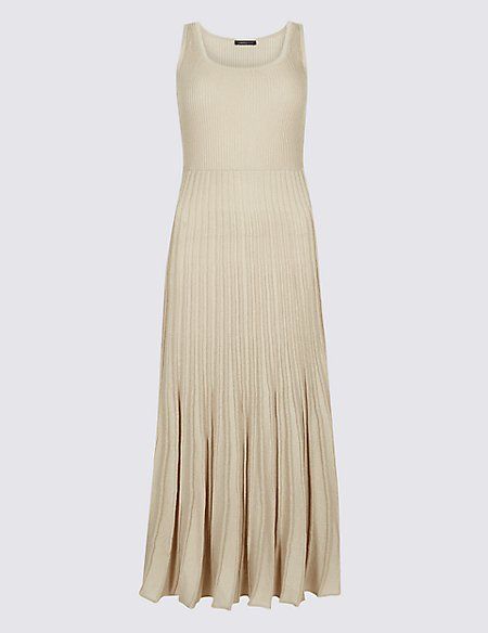 Clothing, Dress, Day dress, Cocktail dress, Beige, Outerwear, Neck, A-line, Gown, One-piece garment, 