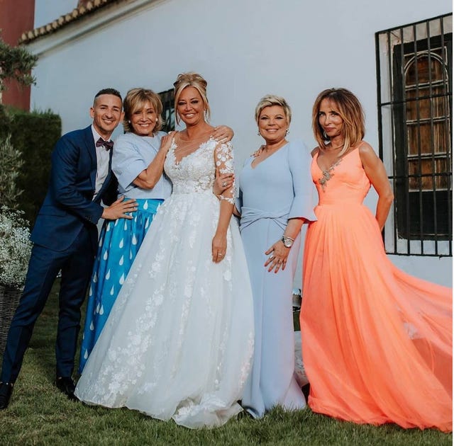 Belén Esteban, María Patiño, Miguel Frigenti, Mila Ximénez, Víctor Sandoval, Belén Esteban boda, Fotos Belén Esteban novia, Belén Esteban boda fotos