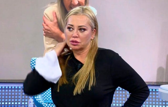 belén esteban recibe una broma por su 48 cumpleaños en 'sálvame'