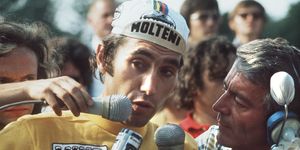 Belgian champion Eddy Merckx answers journalists u