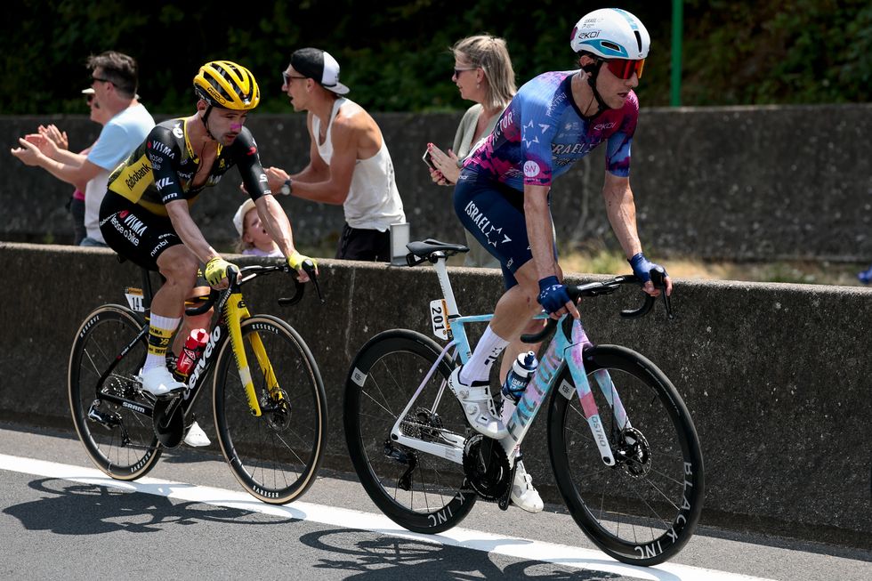 cycling tour de france 2025 stage 10