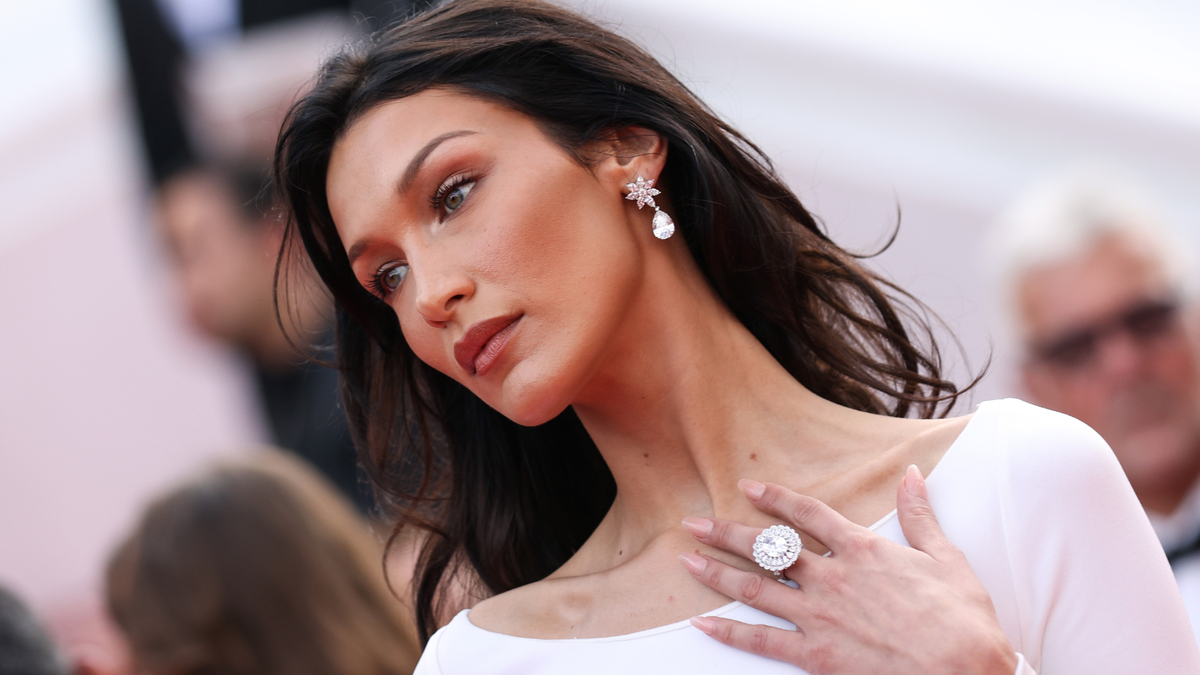 preview for Bella Hadid's best Cannes red carpet moments
