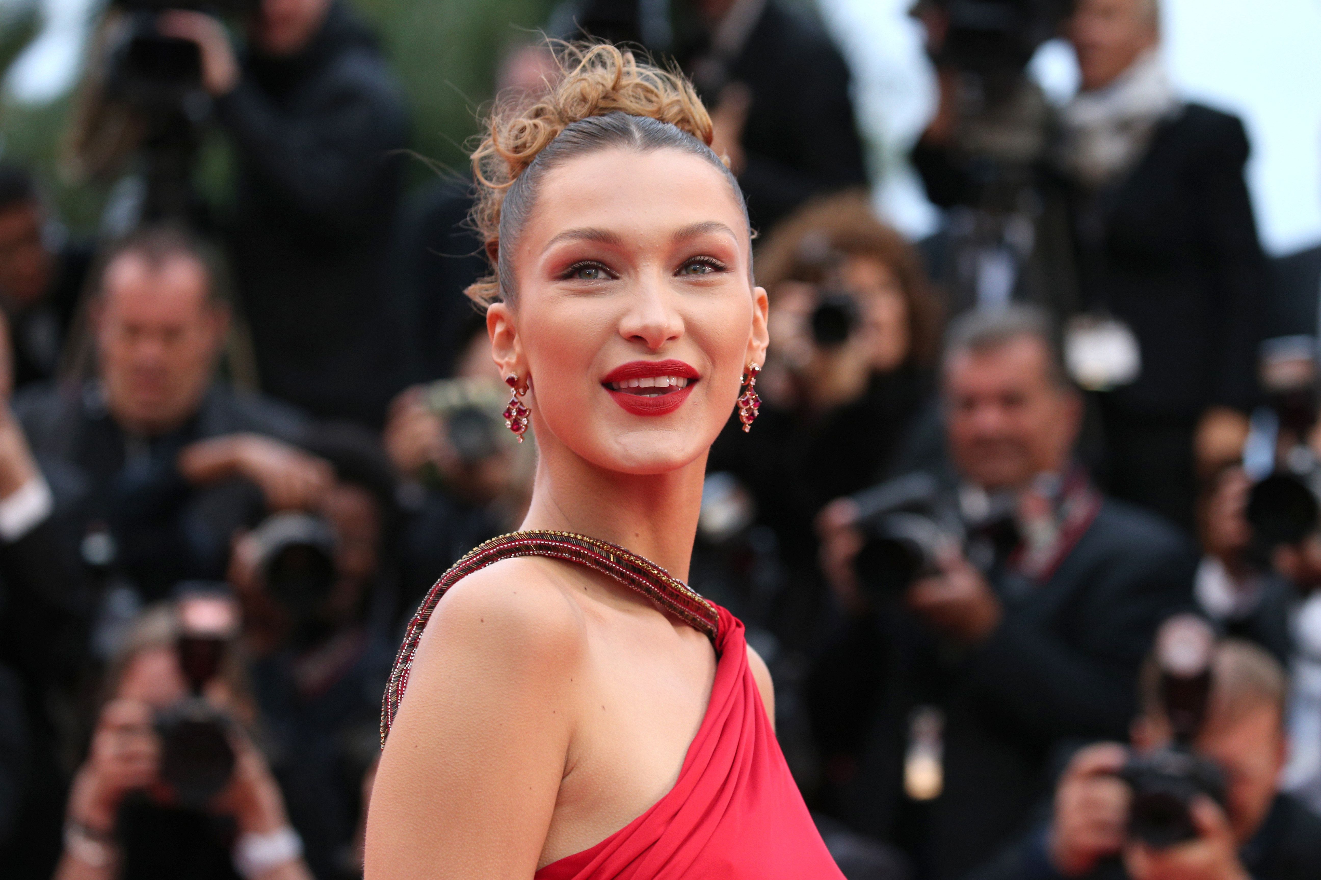 Bella Hadid Debuts Blonde Dip-Dyed Hair Color Y2K Trend