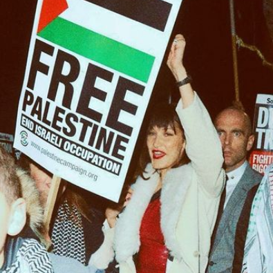 ベラ・ハディッド、父の祖国パレスチナのために声をあげる
