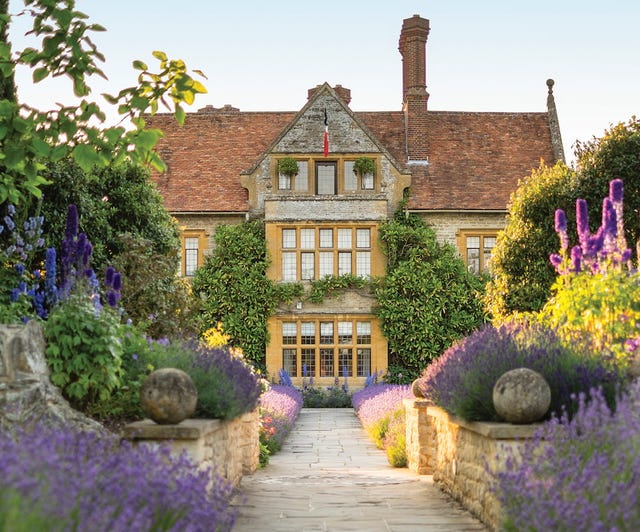 Sketch of Le Manoir aux Quat'Saisons, A Belmond Hotel – Cartalia