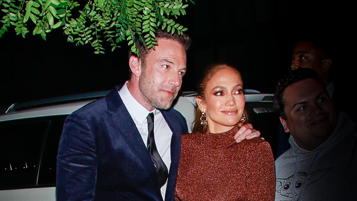 preview for Jennifer Lopez and Ben Affleck’s Relationship History