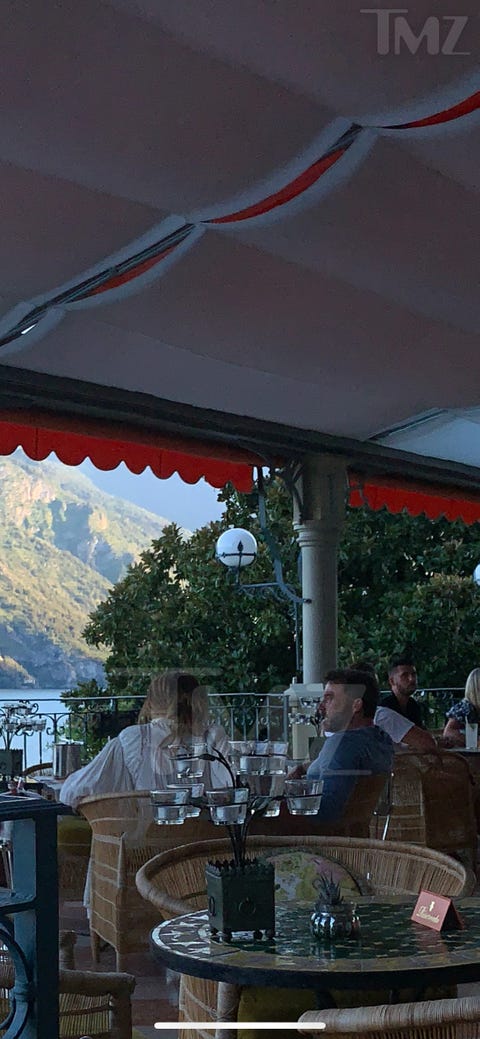 Jennifer Lopez and Ben Affleck at dinner on their Italian honeymoon jennifer lopez and ben affleck at dinner on their italian honeymoon