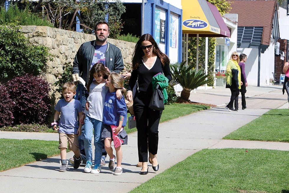 Ben Affleck y Jennifer Garner con sus hijos