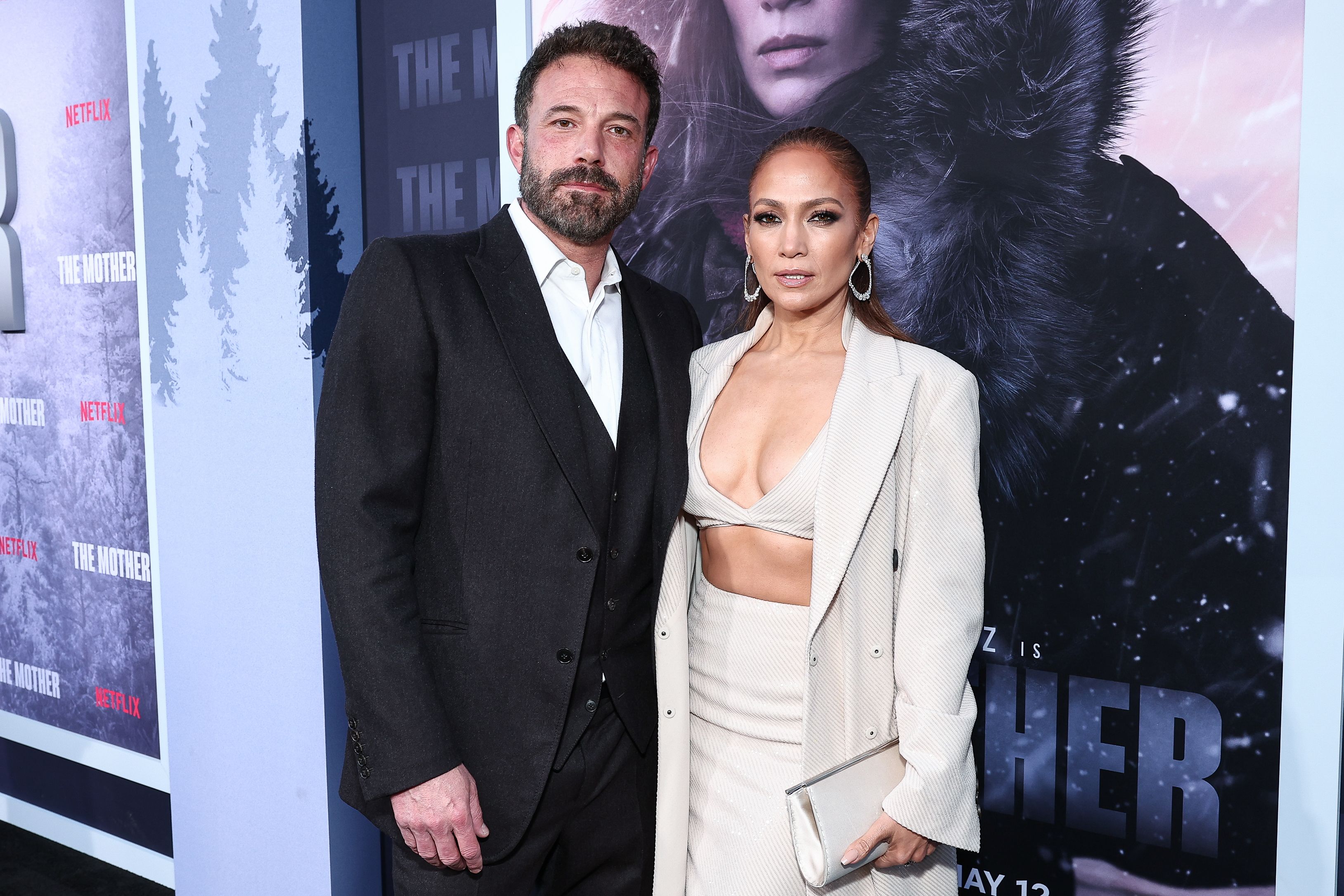 Jennifer Lopez files for divorce from Ben Affleck