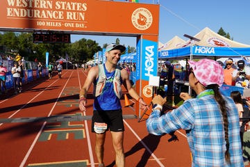 ben gibbard crosses the finish line of western states