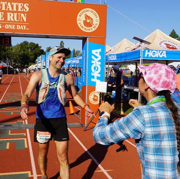 ben gibbard crosses the finish line of western states ben gibbard crosses the finish line of western states