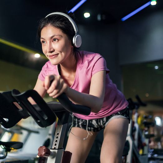 Experts Explain Why You Should Use Fitness Machines for Workouts