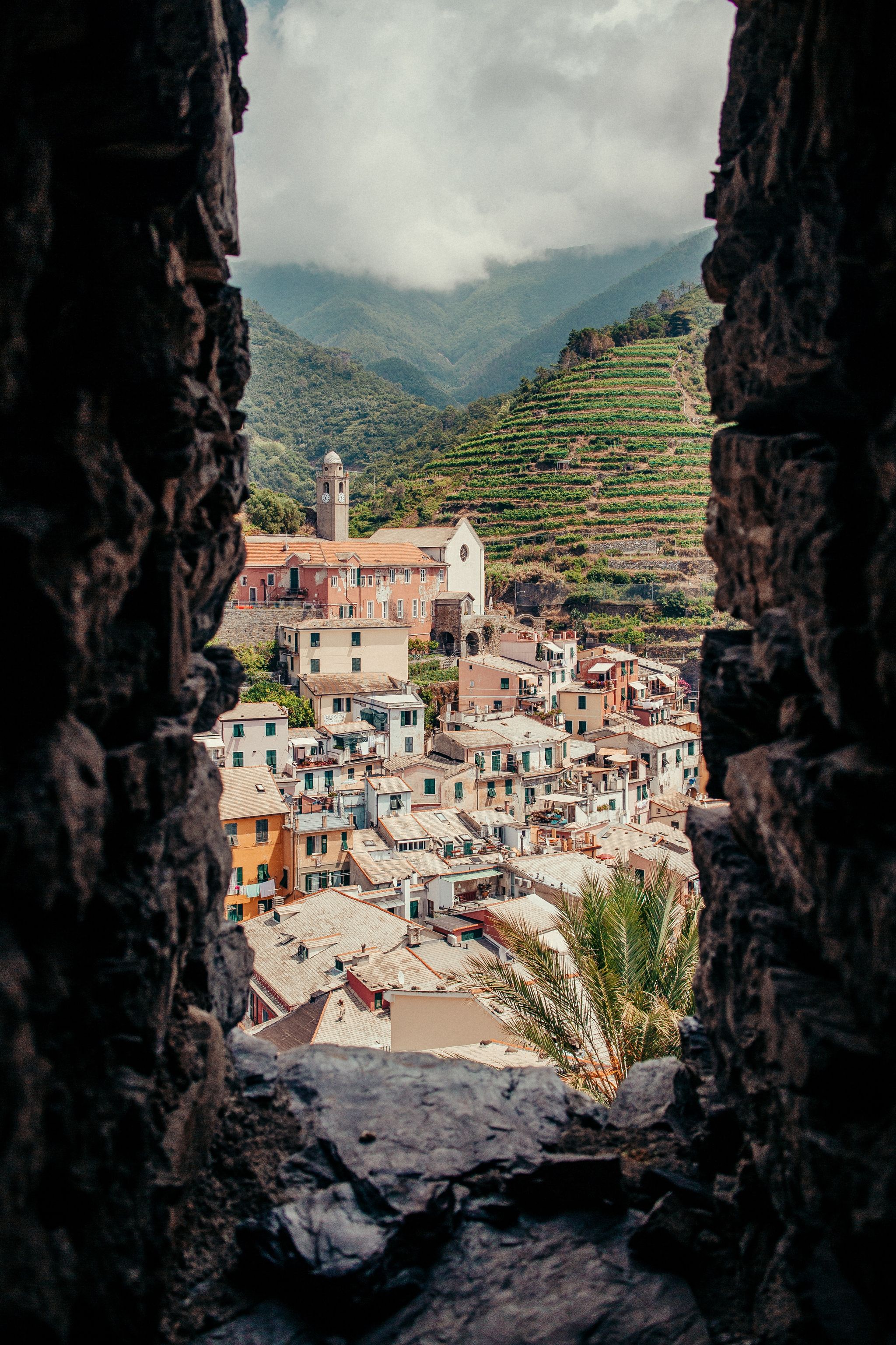 Sky, Town, Wall, Tree, Village, Tourism, Ruins, Building, Mountain, History, 
