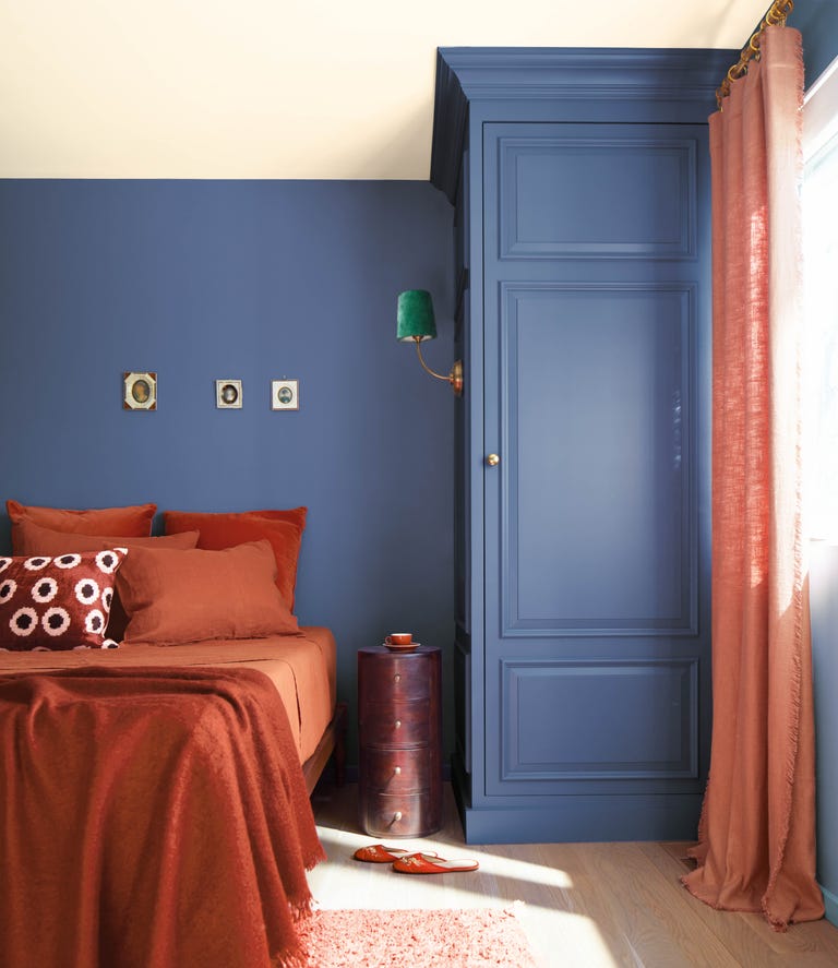 Benjamin Moore's Colour Of The Year 2024 Is Blue Nova 825