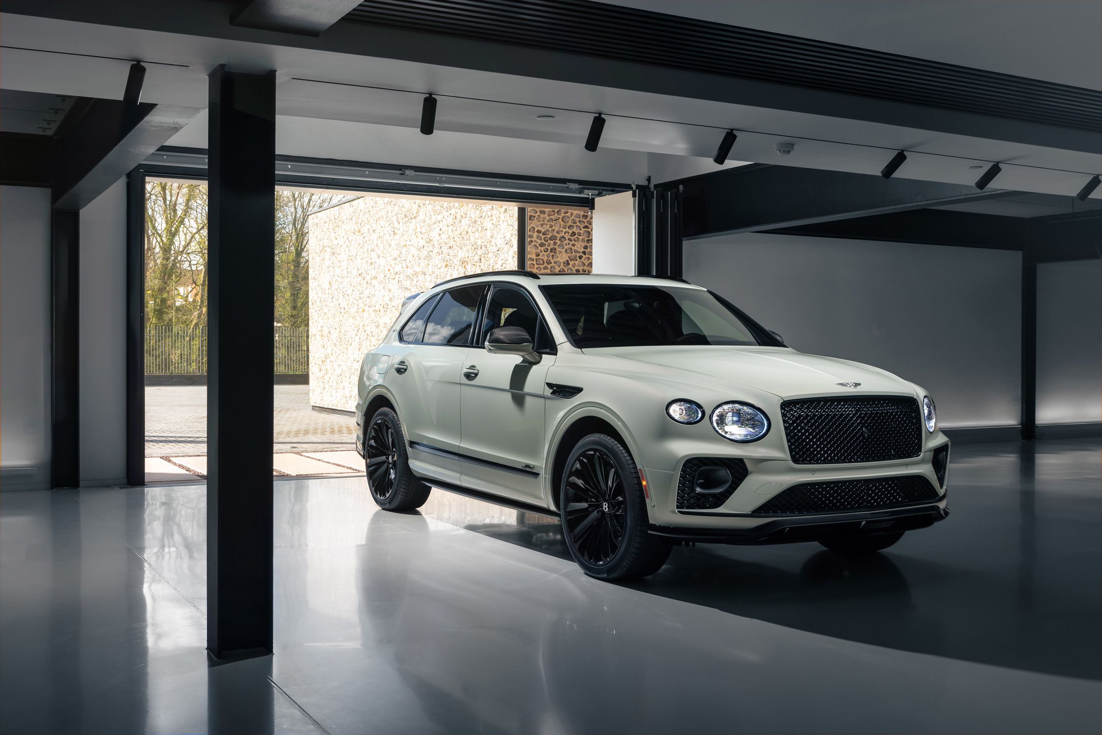 View Photos Of The Bentley Speed Edition 12 Models   Bentley Bentayga Speed Edition 12 101 645a5f2b0f170 