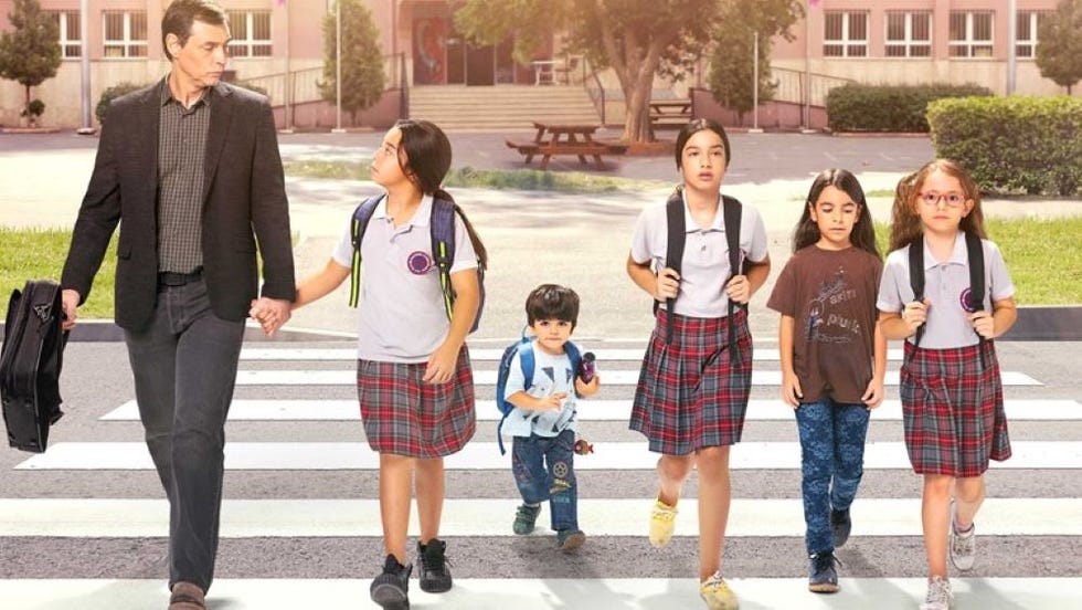 beren gokyildiz kubra suzgun infancia