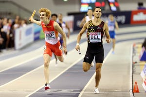 Bernat Erta entra a cinco centésimas del belga Kevin Borlée y da la plata al 4x400m español en Glasgow.