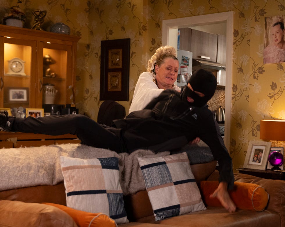 bernie winter, coronation street