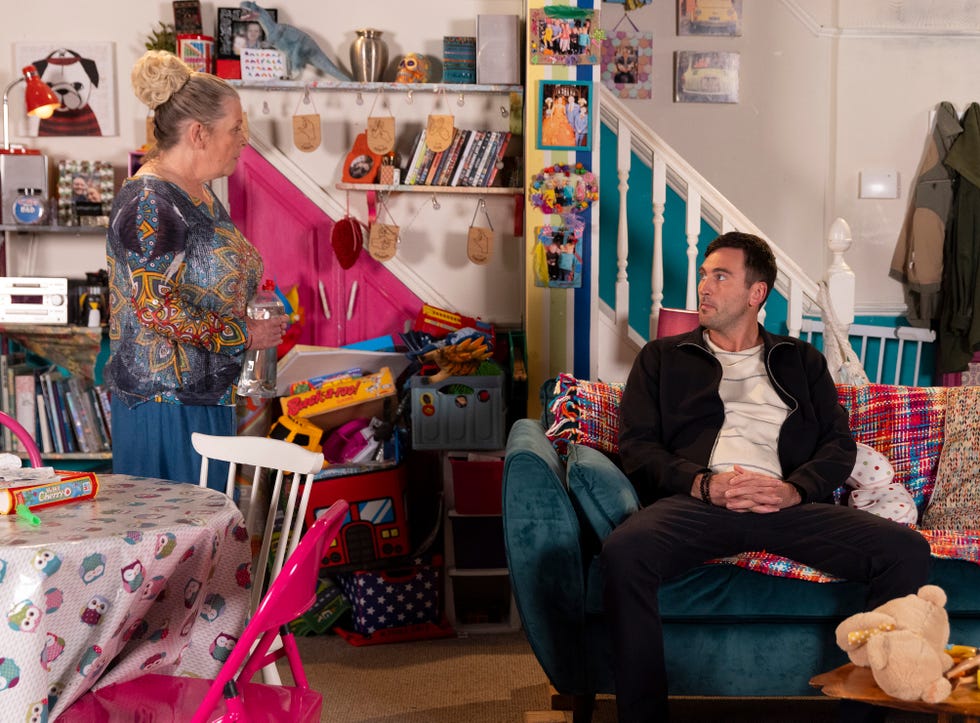 bernie winter, kit green, coronation street